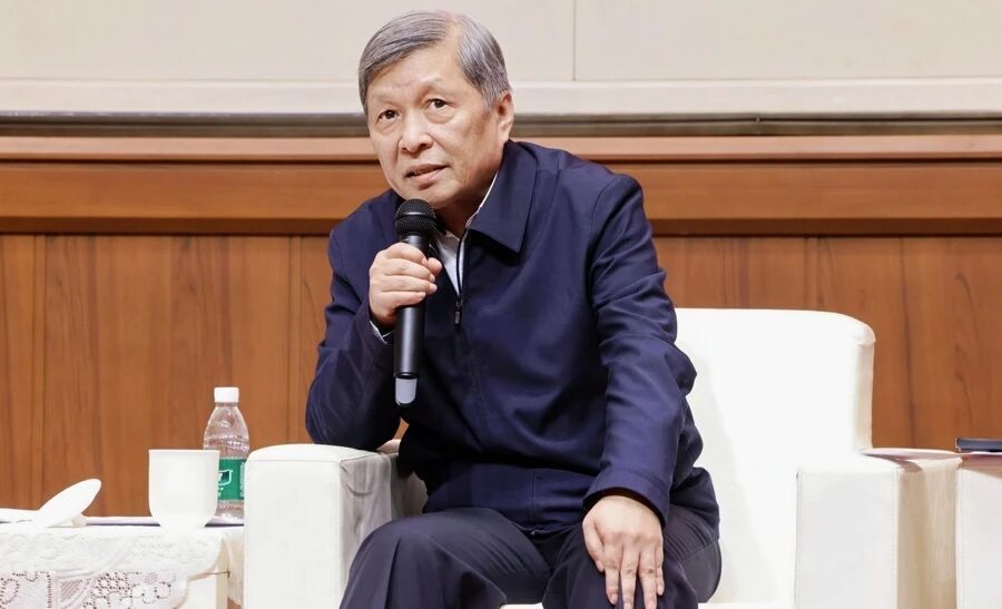 王树国回应50名大一学生被企业抢光