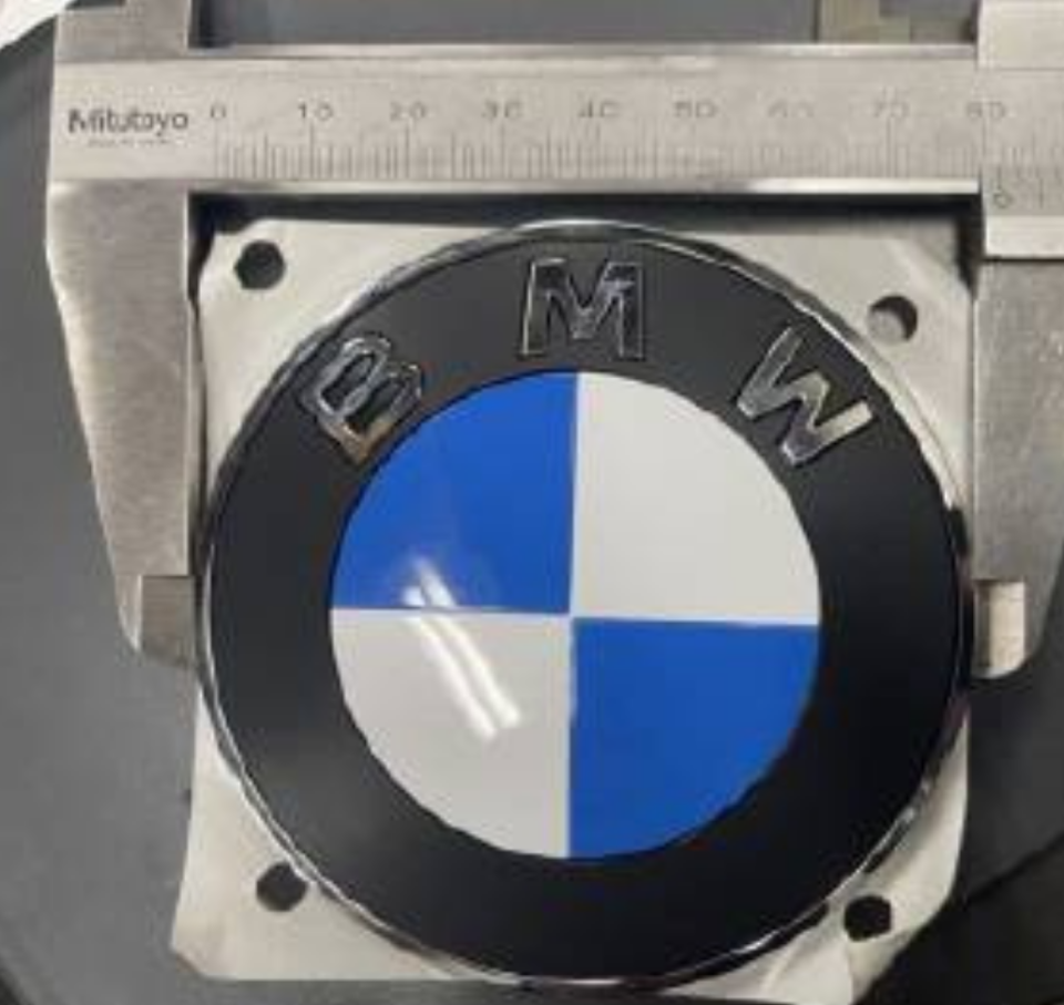 宝马下月起全面启用新Logo