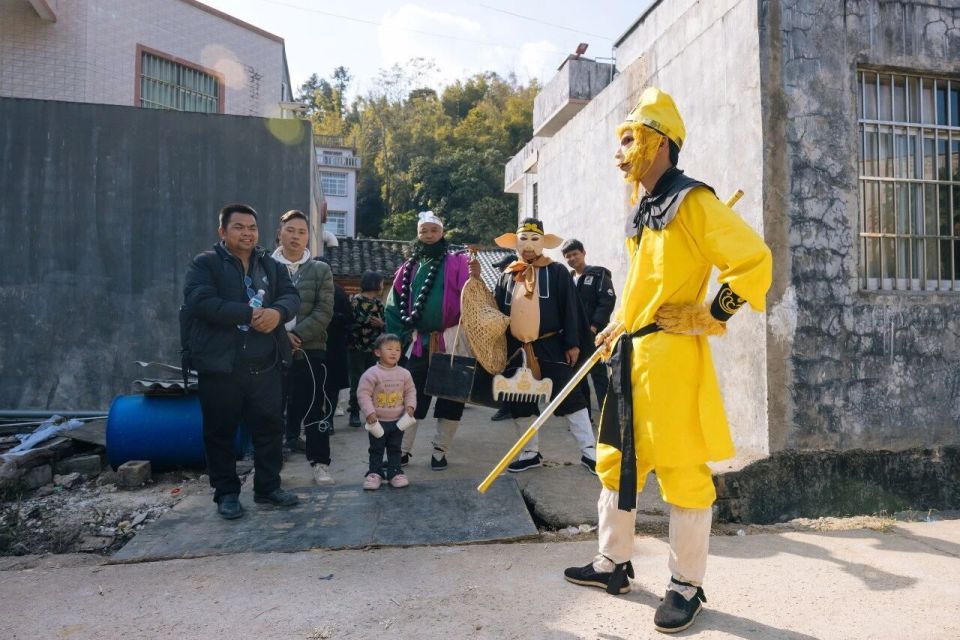 一群广西村民拍出大话西游