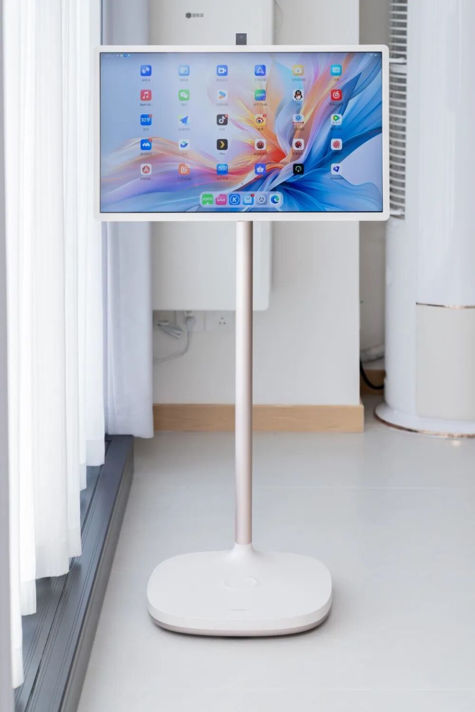 年轻人开始抛弃投影仪