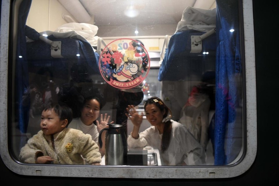 #直击2026春运第一天#