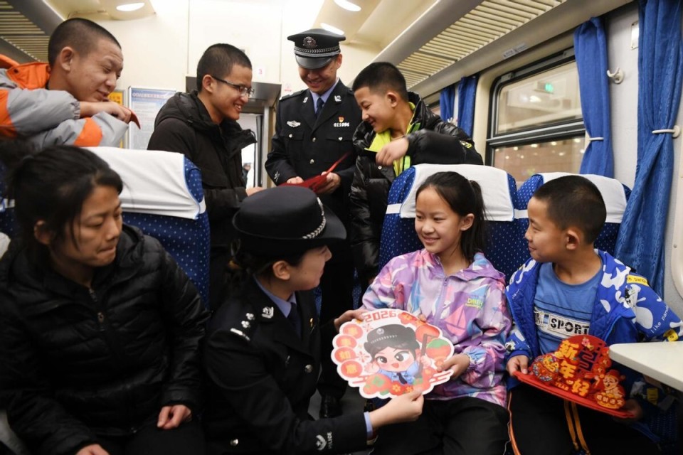 #直击2026春运第一天#