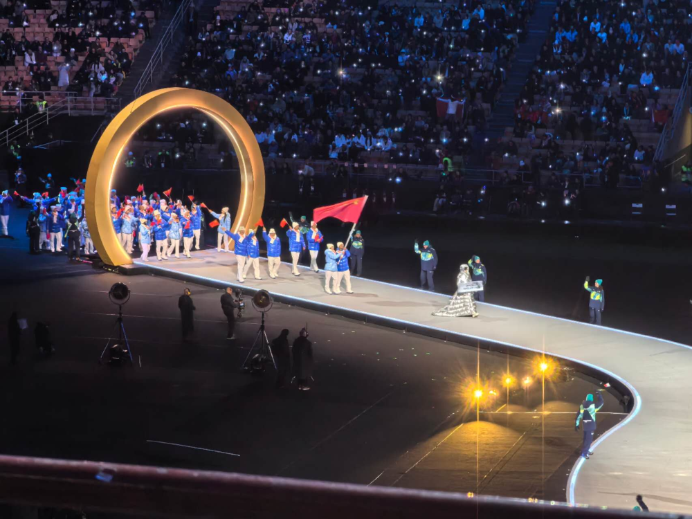 中國(guó)體育代表團(tuán)入場(chǎng)