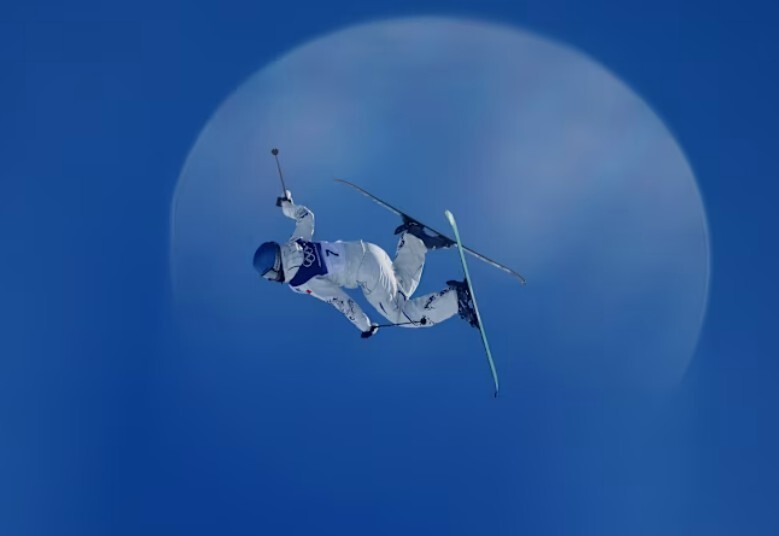 谷爱凌连续两届冬奥摘银