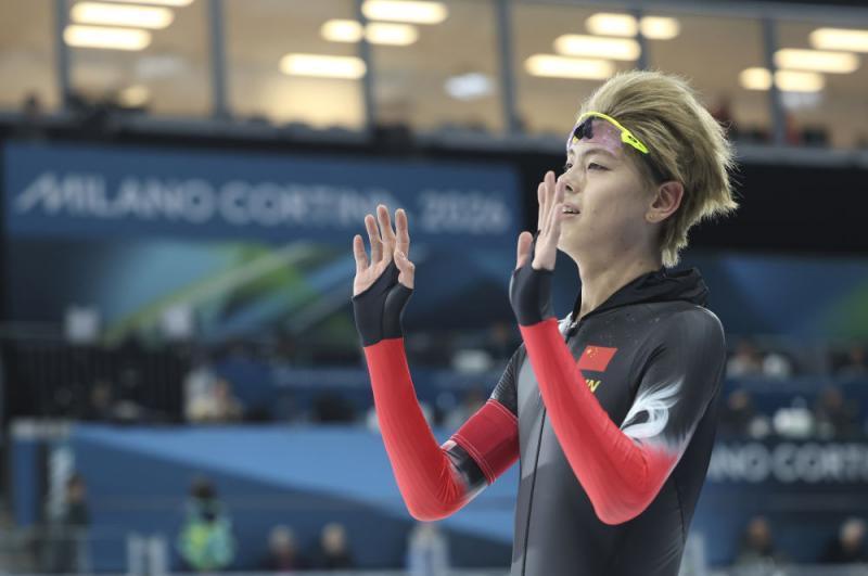 19岁中国小将回应与去世亲人拉钩