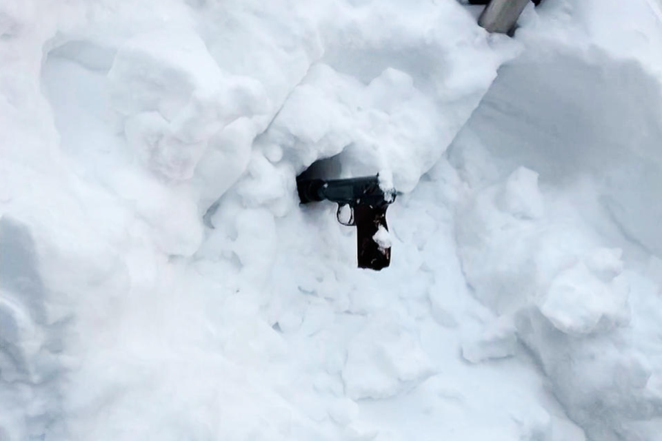 俄中将遇袭细节曝光：身中3枪拼死反击