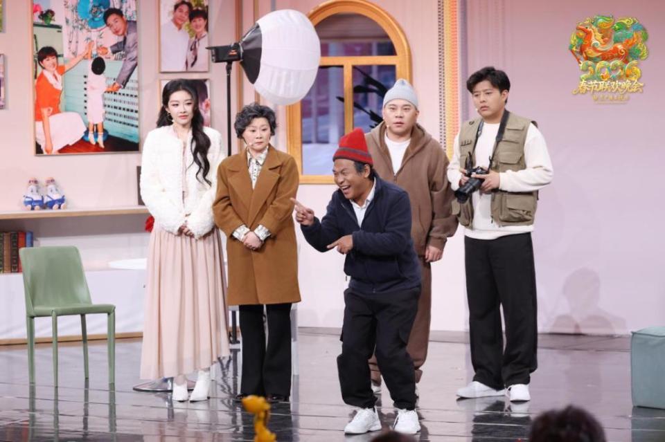 成龙王力宏领衔众星道声恭喜