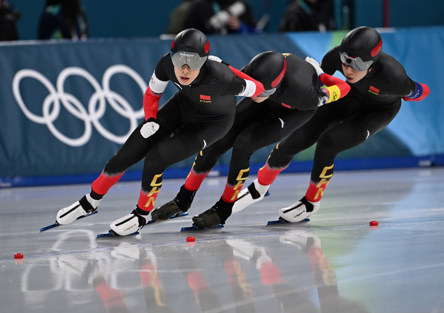 创历史！中国队速滑男团追逐夺铜牌