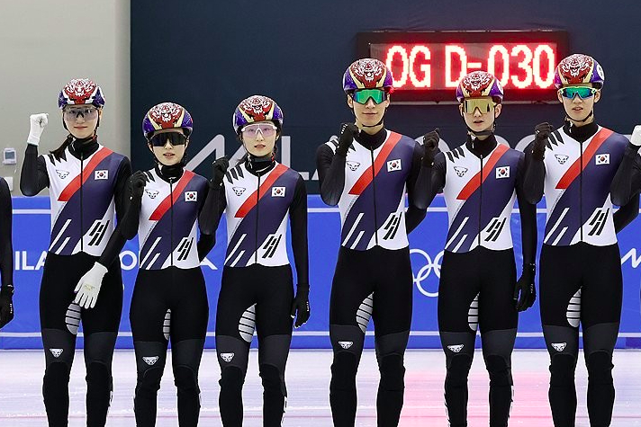 中国队两小时内连夺两金