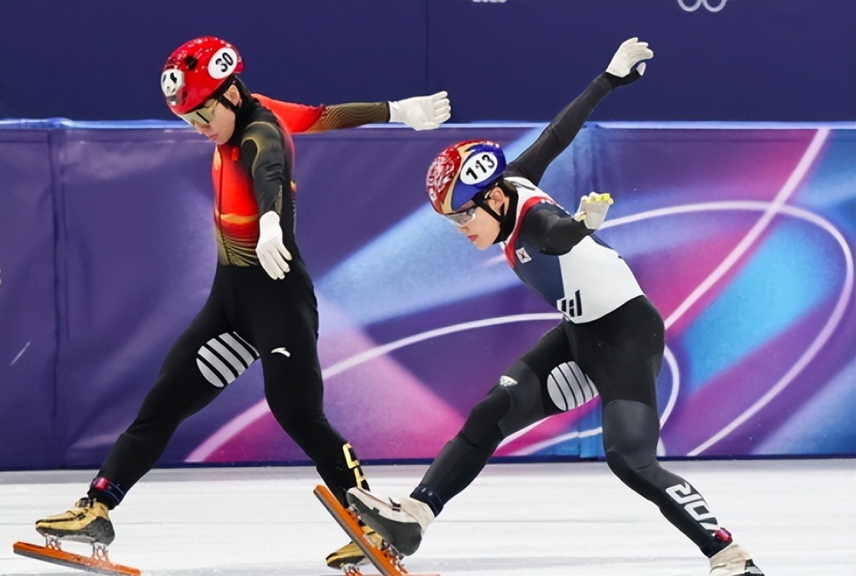 中国队两小时内连夺两金