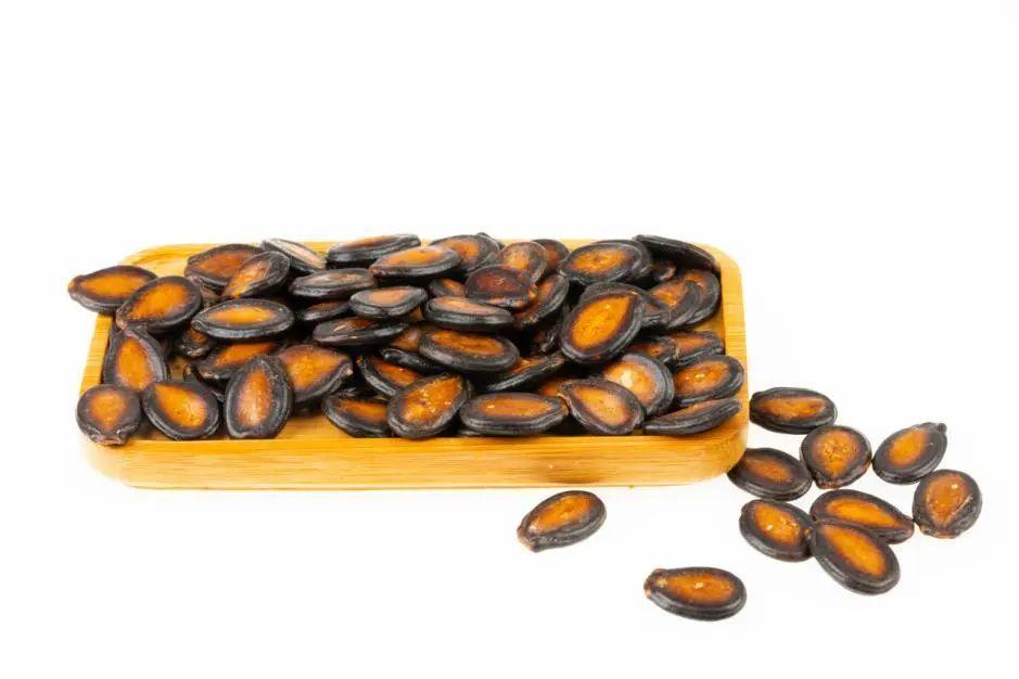 这种瓜子有毒还致癌吃到立马吐出来