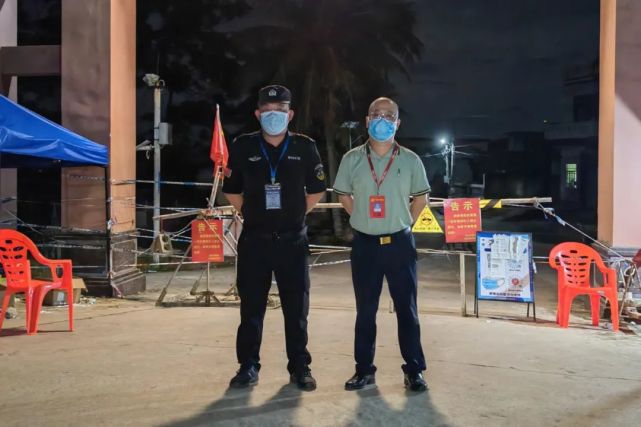 10余名女兵24小时控守“电磁大门”