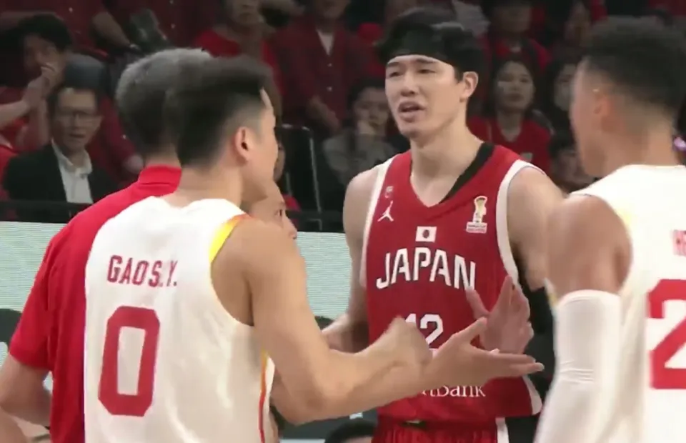 杨毅：篮球史上无法无天的一场球