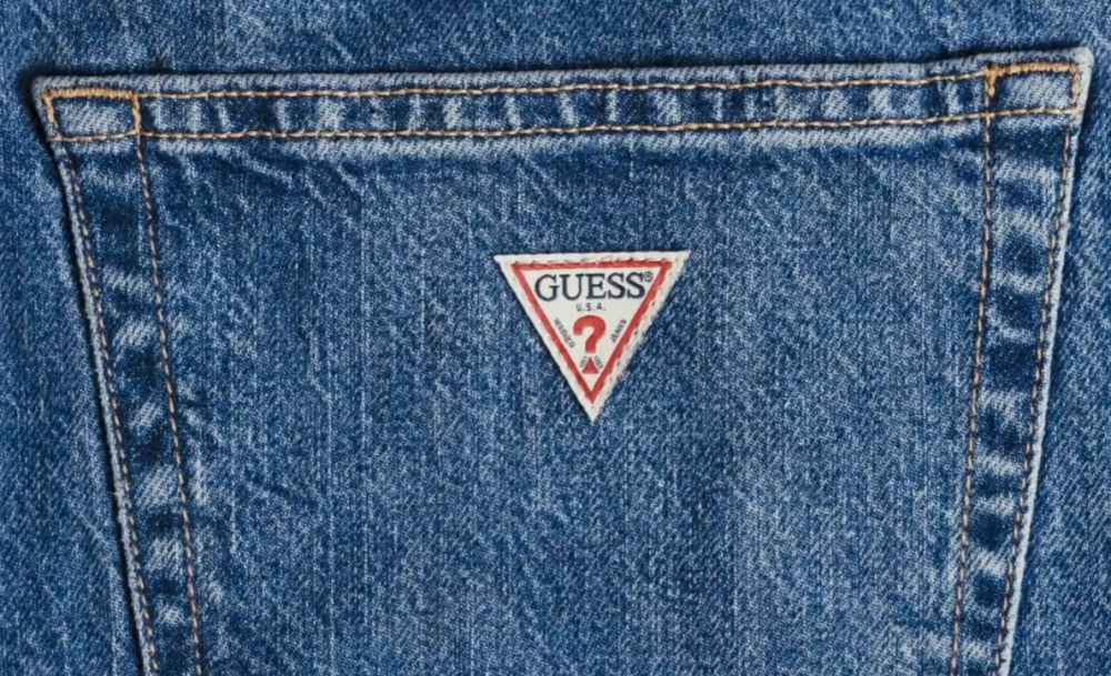 GUESS回应“关闭中国所有门店”