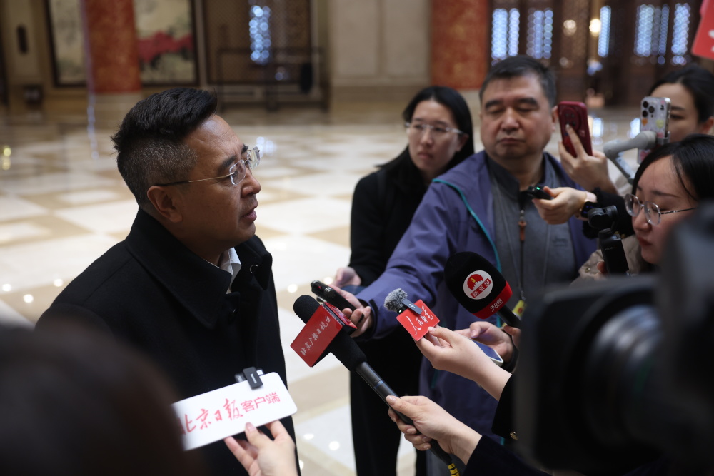 广州人大代表建议制定《养老服务法》