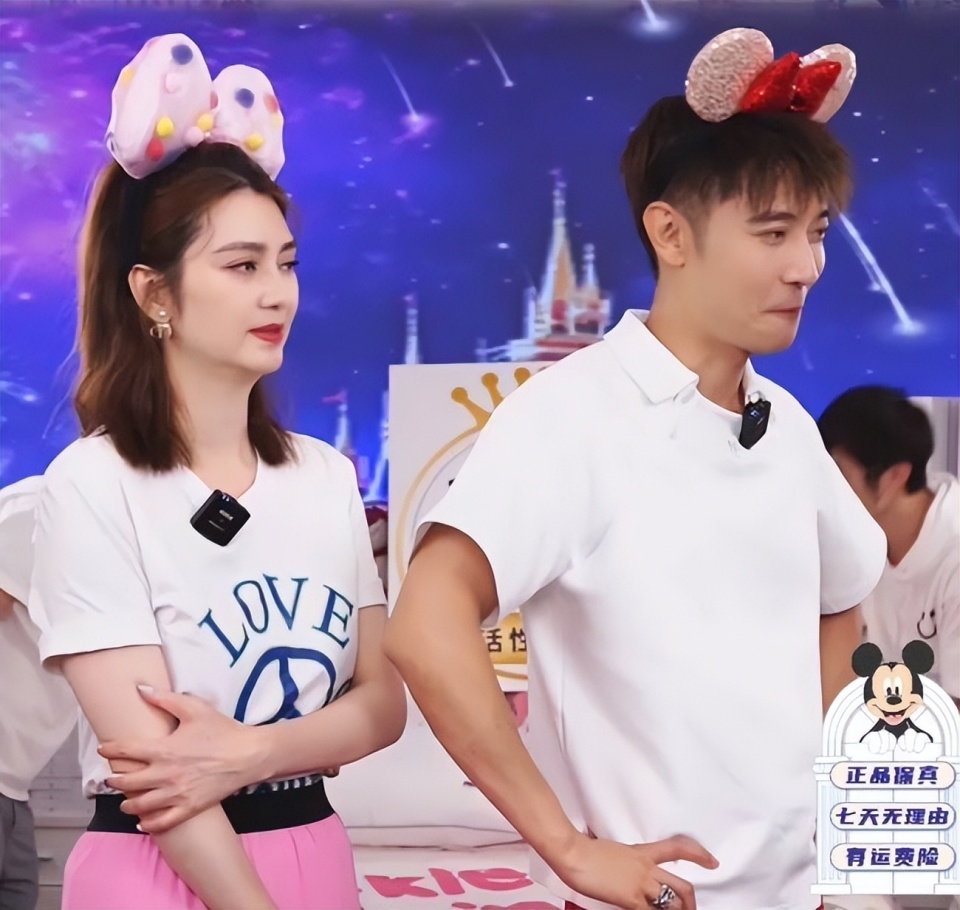 “全世界都在三二一上链接”