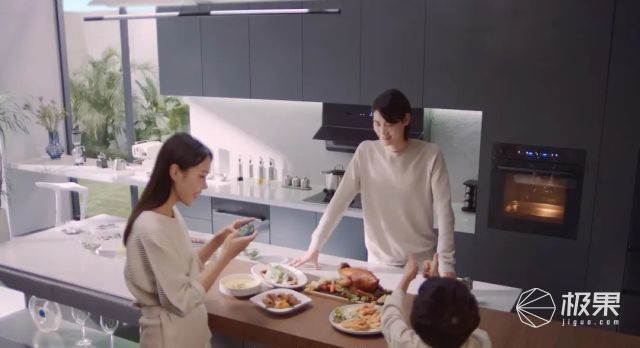 自动翻炒锅上线实现1人看管4锅