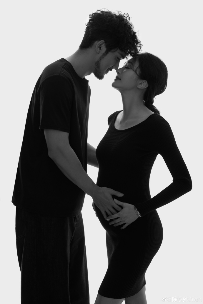 陈牧驰宣布与陈冰结婚生子