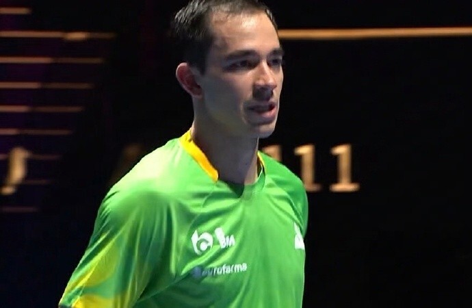 雨果晋级男单4强半决赛PK王楚钦